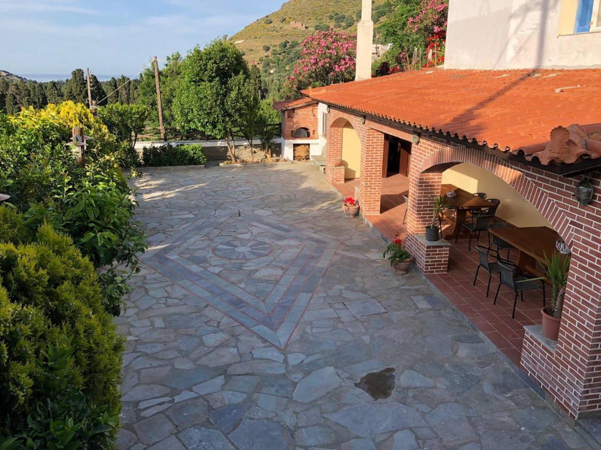 Villa Andros Epoque Livádhia المظهر الخارجي الصورة